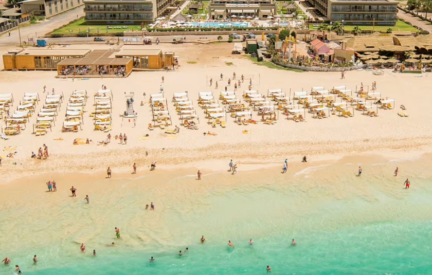 Strand på Kap Verde - seniorrejse med Spies
