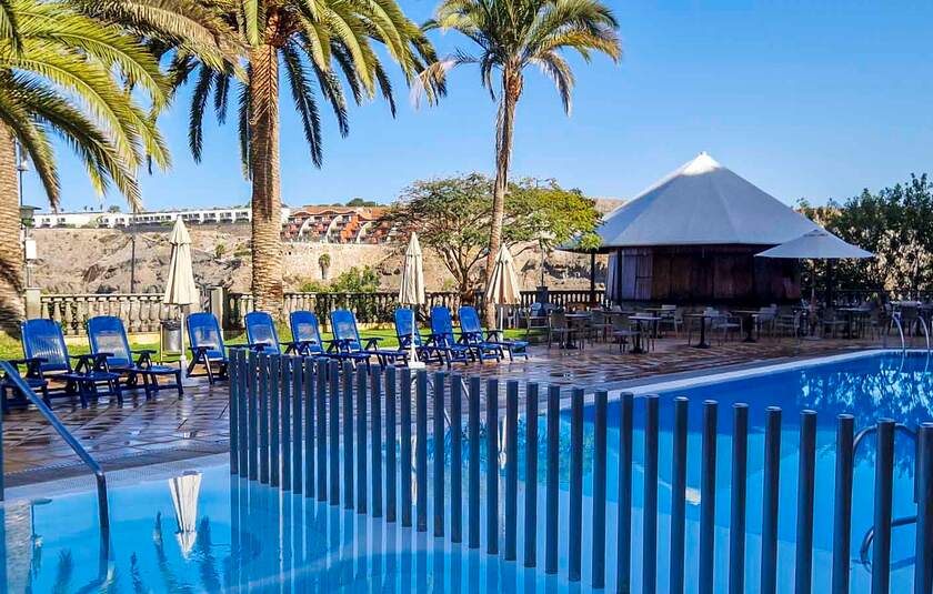 Poolområde på Chatur Palmera Mar på Gran Canaria.