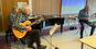 Jens West på guitar (foto: Margrit Skott)