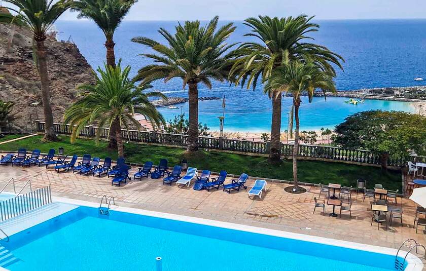 Poolområde på Chatur Palmera Mar på Gran Canaria.